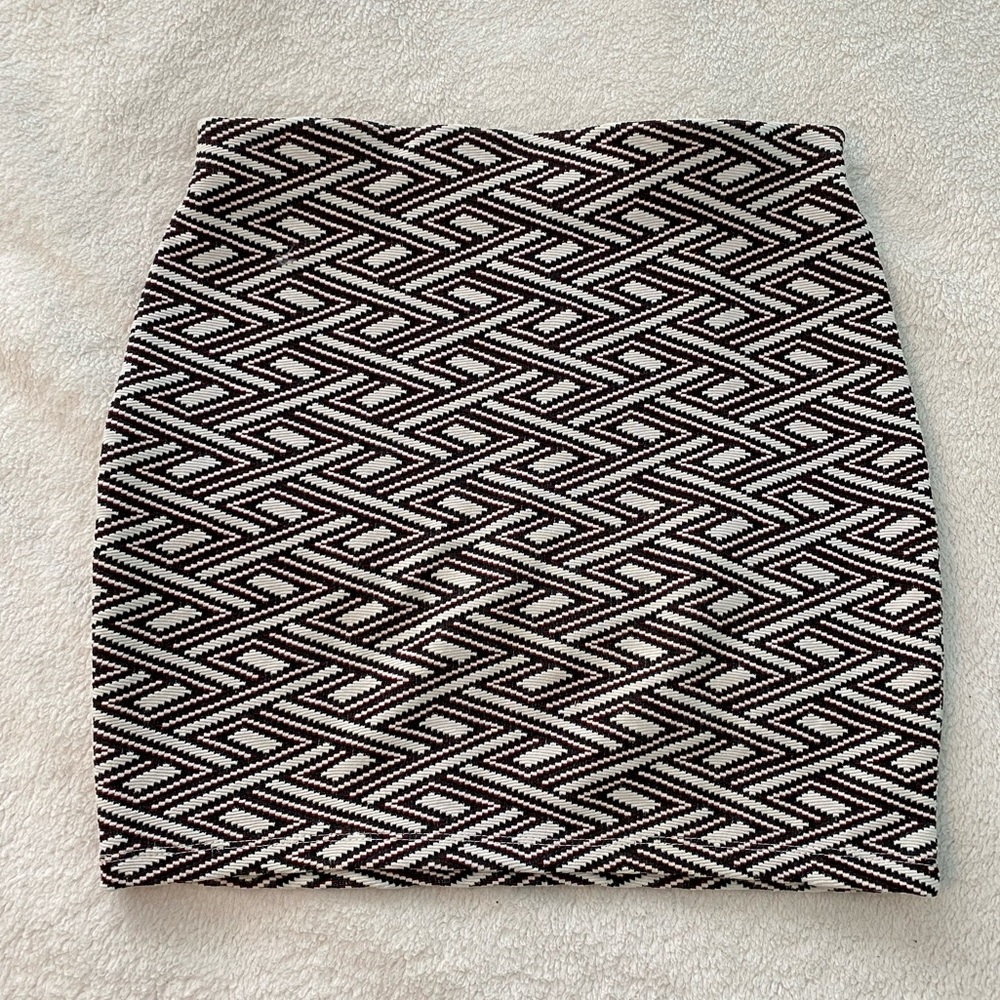 Zara Bodycon Patterned Skirt | Size S